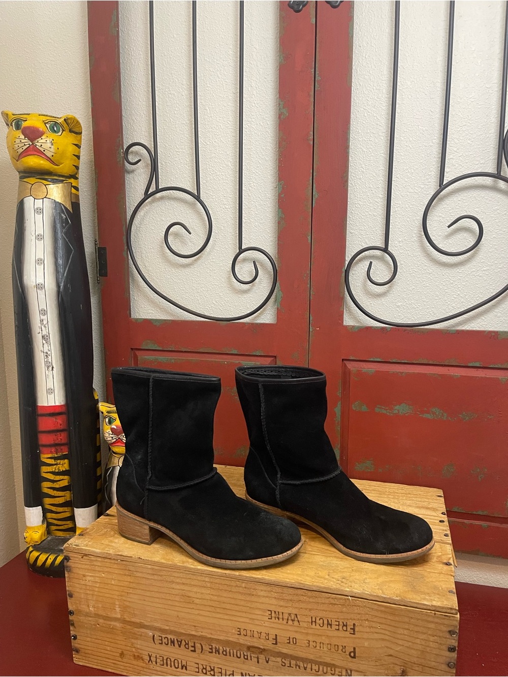 UGG Cyrinda Black Suede Wooden Heel Boots | Size 9